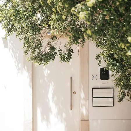 Charming Family House In The Heart Of דירה קסקאיס