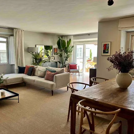 شقة Charming Family House In The Heart Of كاسكايس